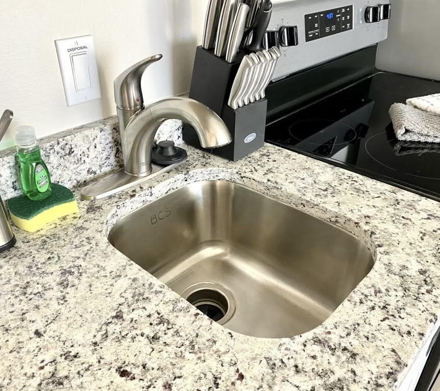 800 Sandcastle Dr 107 Property Photo 8