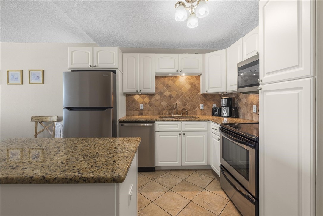 14810 Windward Dr 416 Property Photo 4