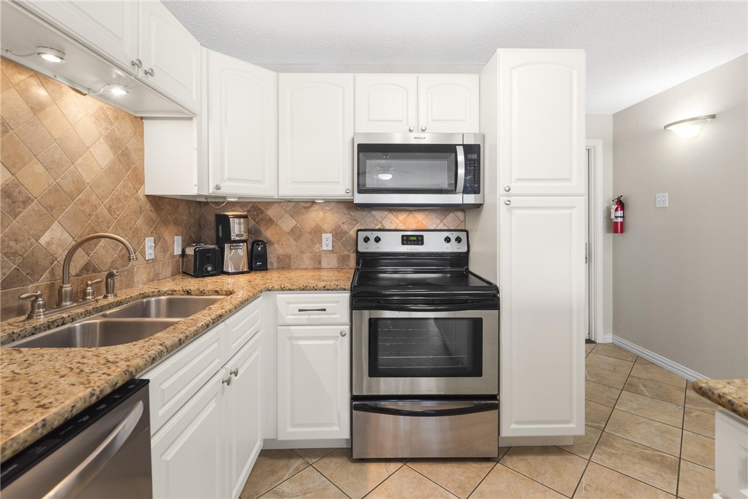 14810 Windward Dr 416 Property Photo 5