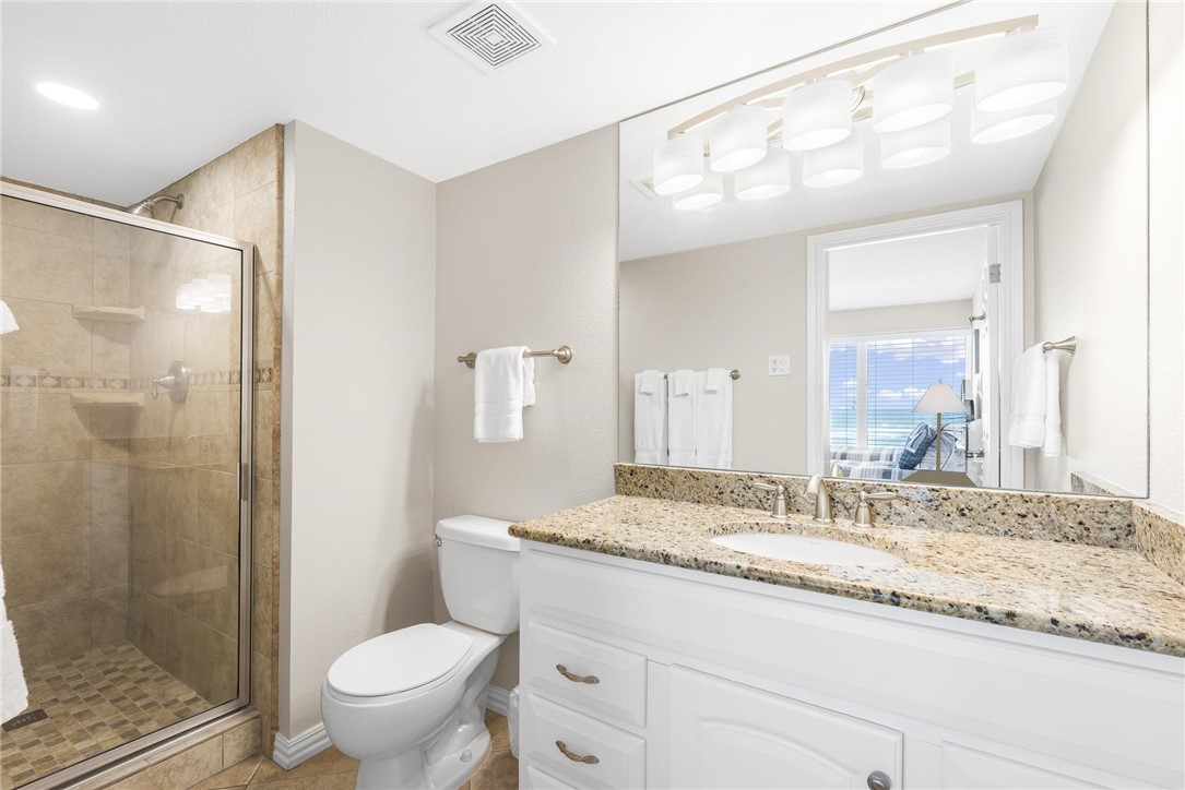 14810 Windward Dr 416 Property Photo 11