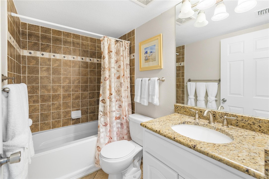 14810 Windward Dr 416 Property Photo 17