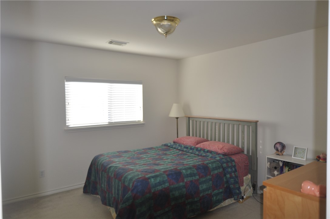 3921 Esquire Dr Property Photo 17