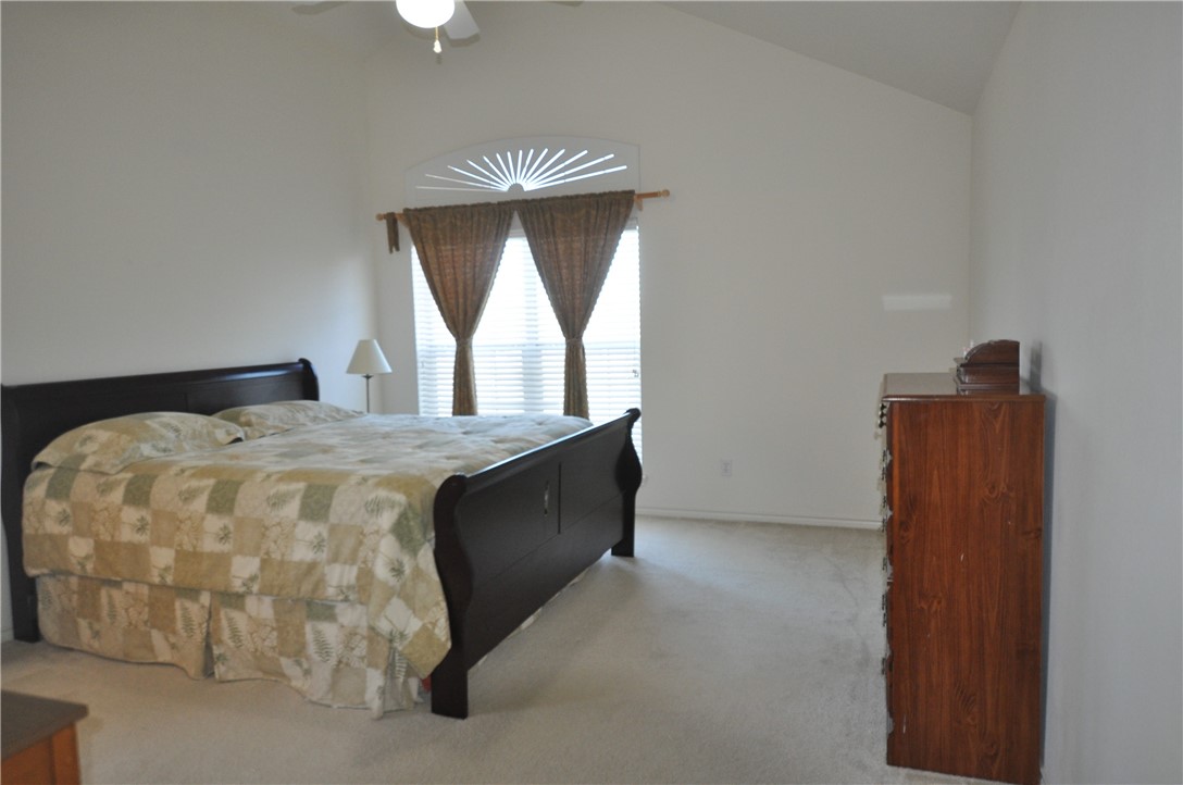 3921 Esquire Dr Property Photo 21