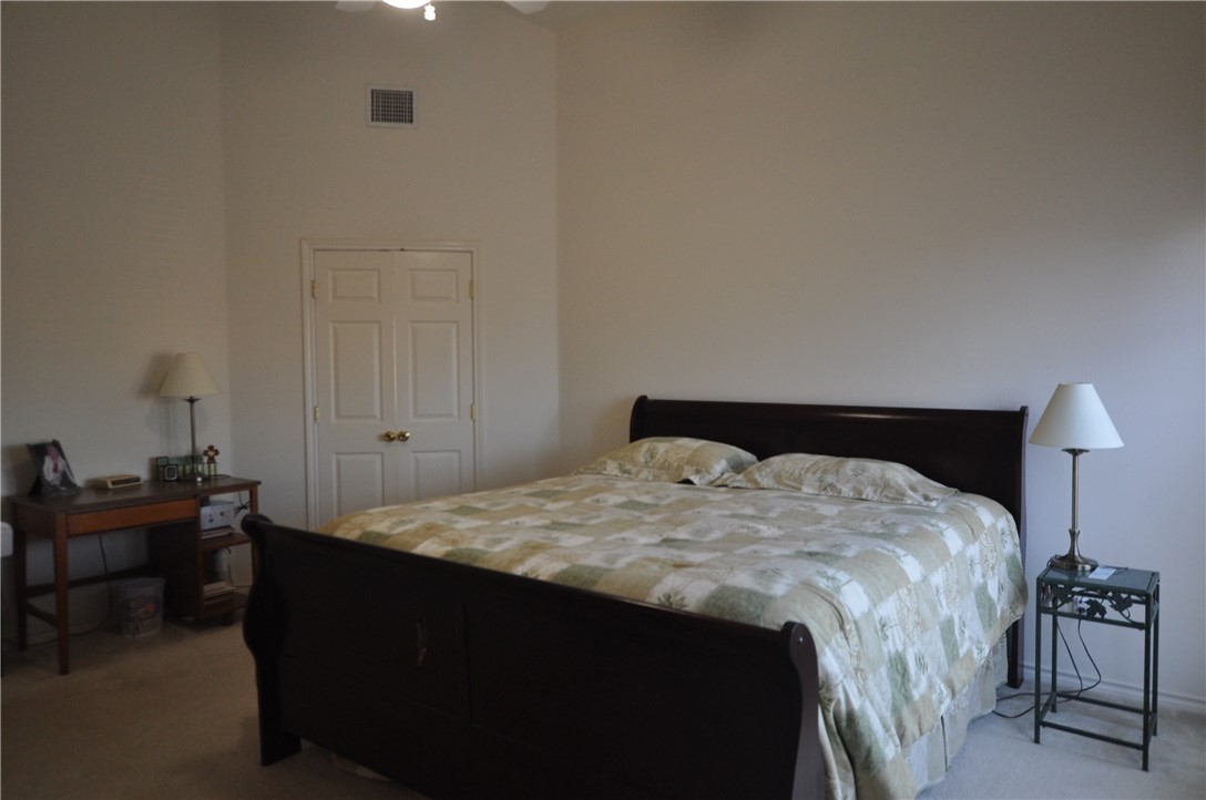 3921 Esquire Dr Property Photo 22