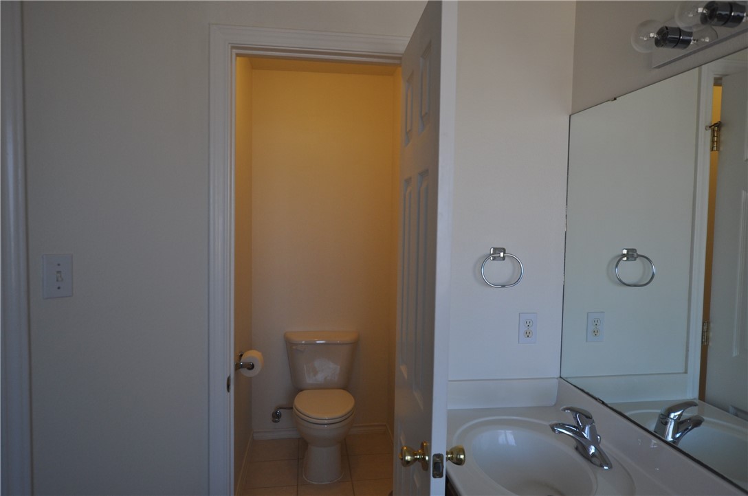 3921 Esquire Dr Property Photo 26