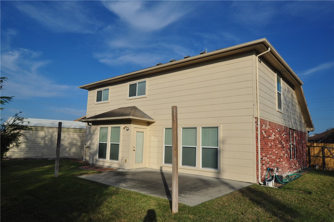 3921 Esquire Dr Property Photo 28