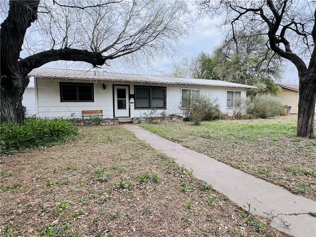 701 Lincoln St Property Photo