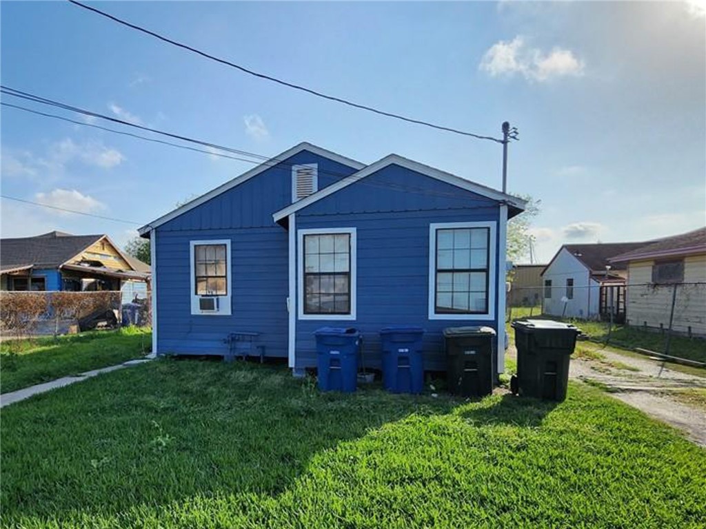 119 Edwards St Property Photo 1