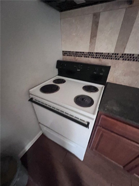 119 Edwards St Property Photo 7