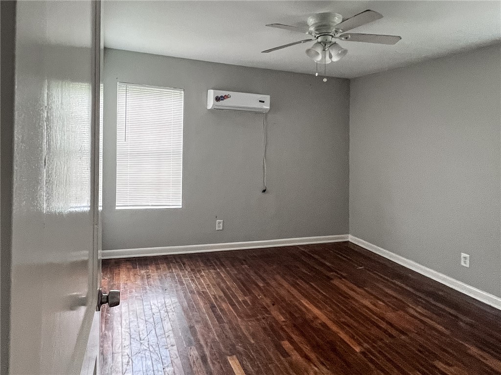119 Edwards St Property Photo 11