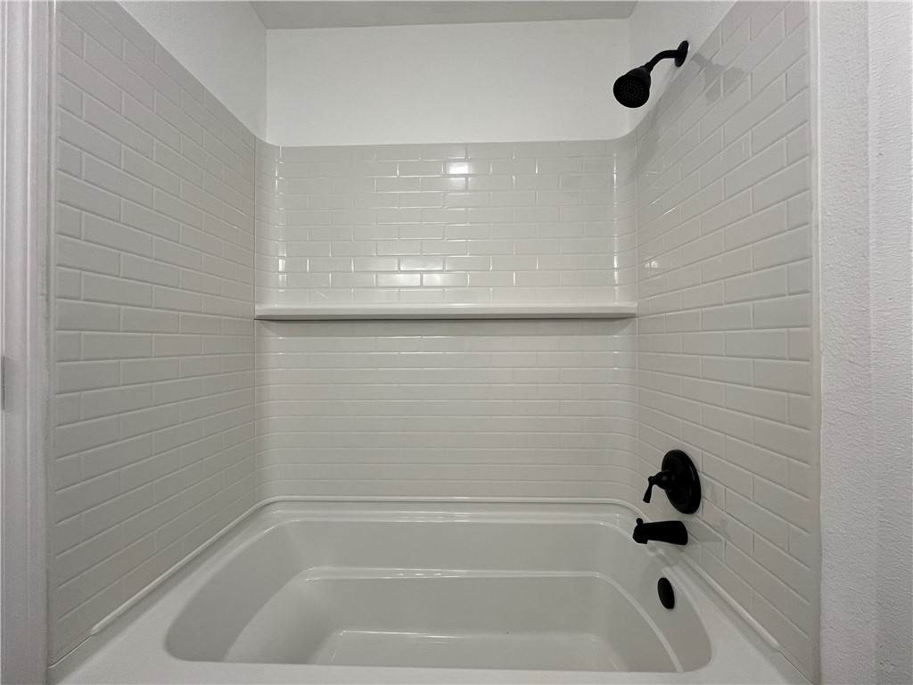 813 Saint Peter St Property Photo 15