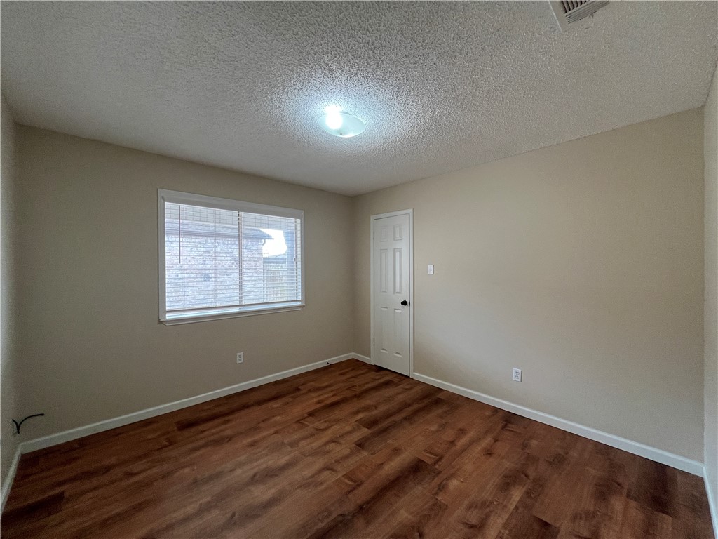 5421 Crossgate Dr S Property Photo 12