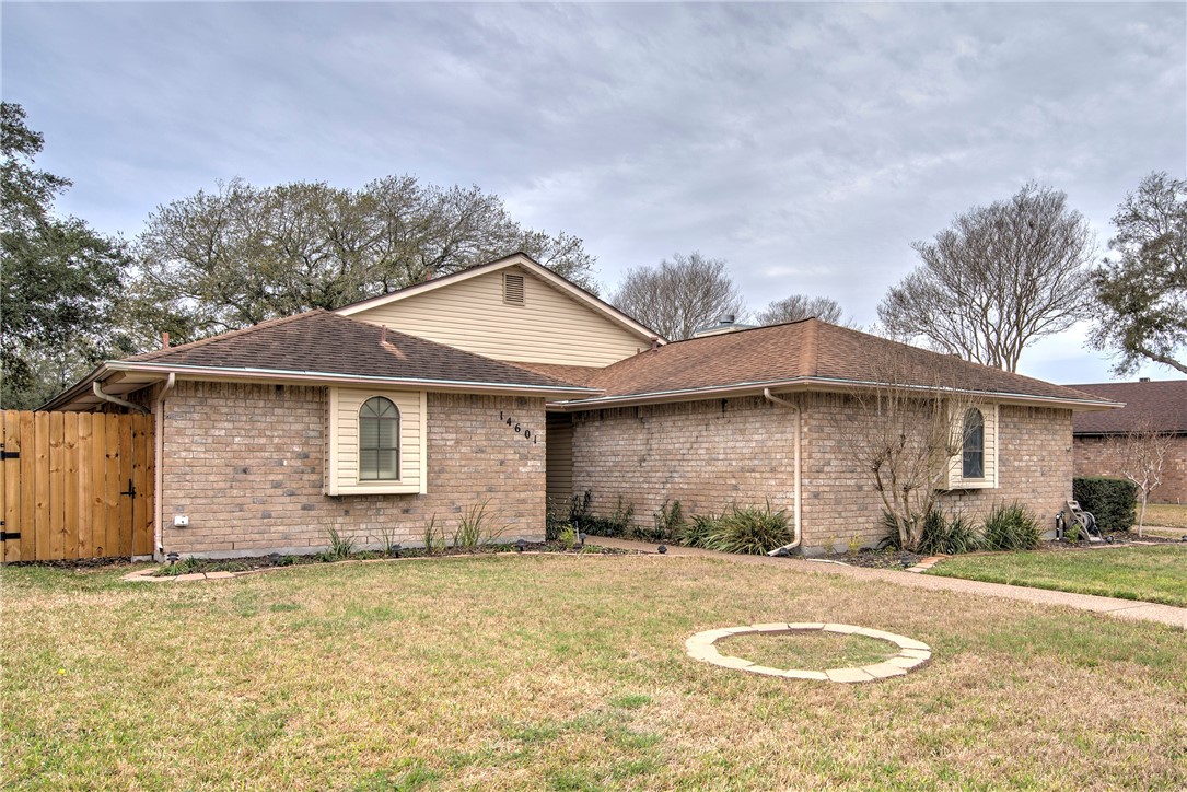 14601 Spaulding Dr Property Photo 2