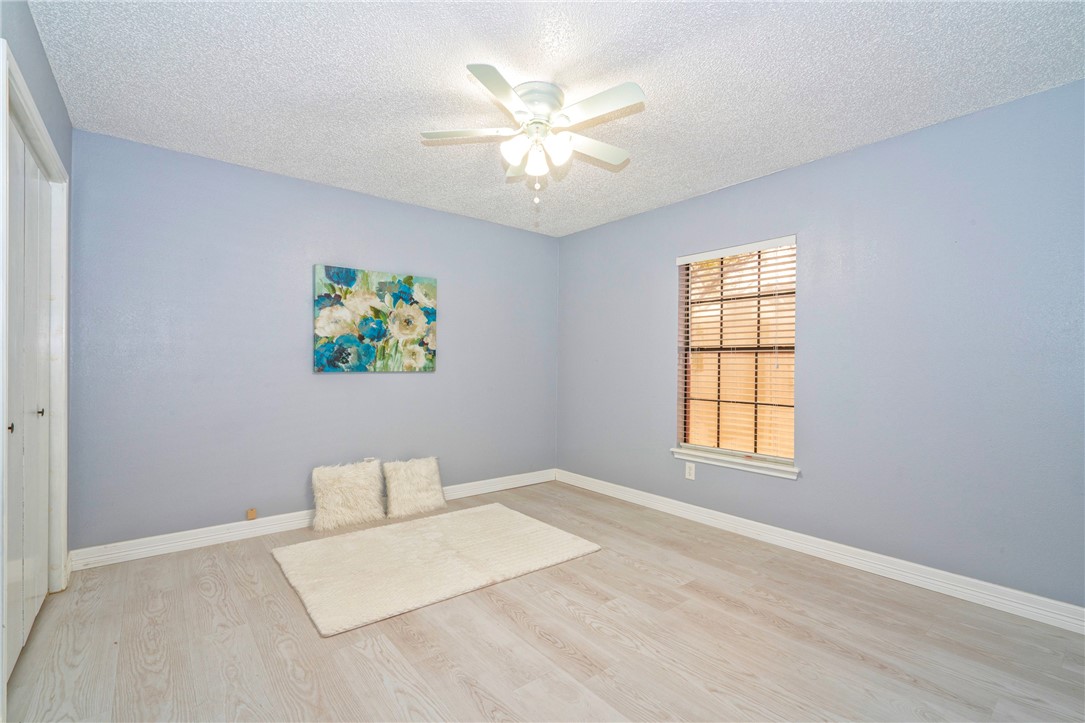 14601 Spaulding Dr Property Photo 17
