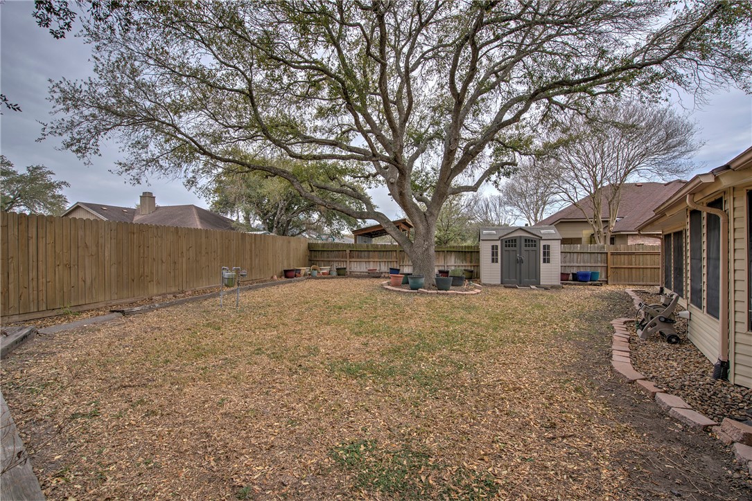 14601 Spaulding Dr Property Photo 24