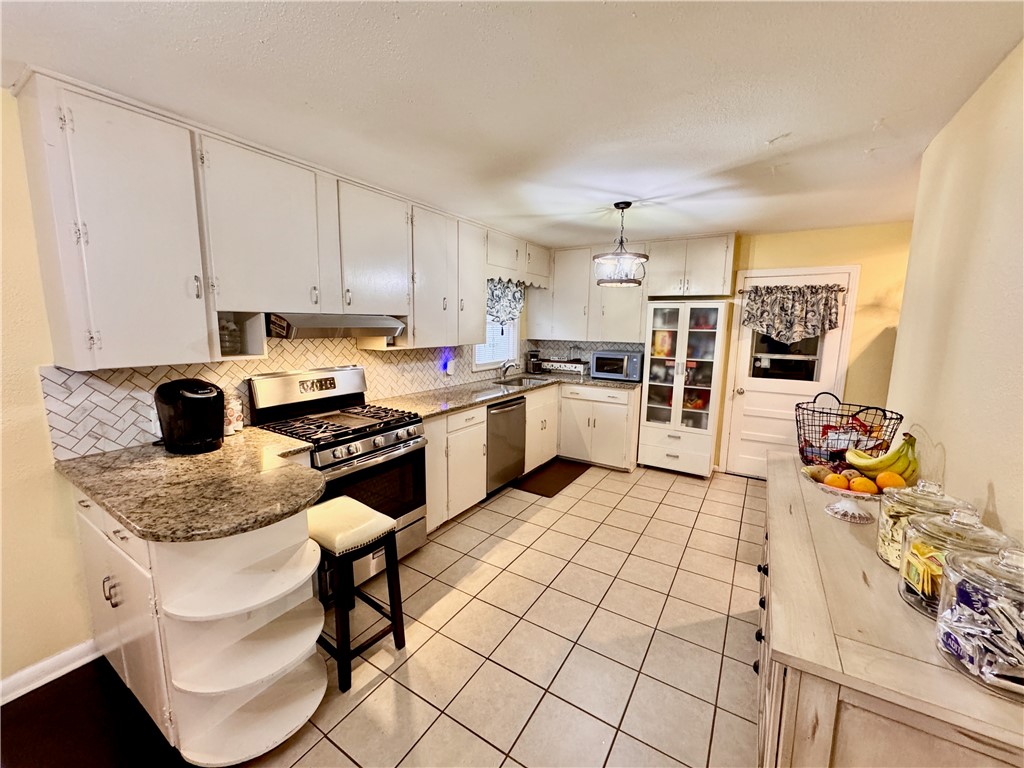3905 Harris Dr Property Photo 6