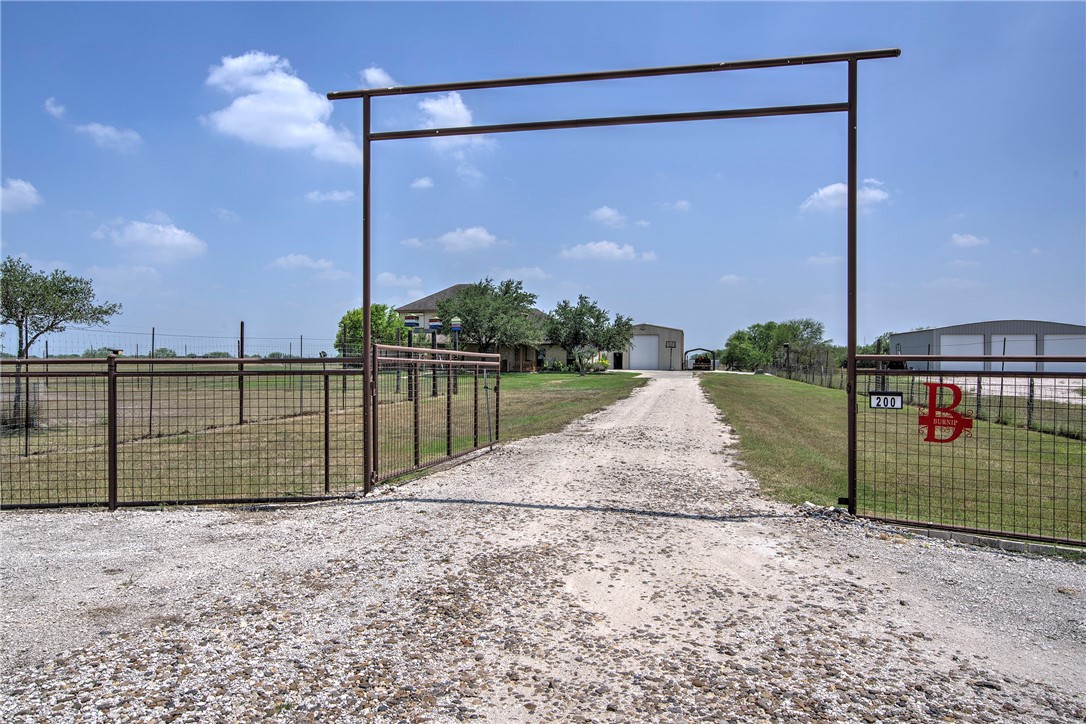 200 Prochazka Property Photo 4