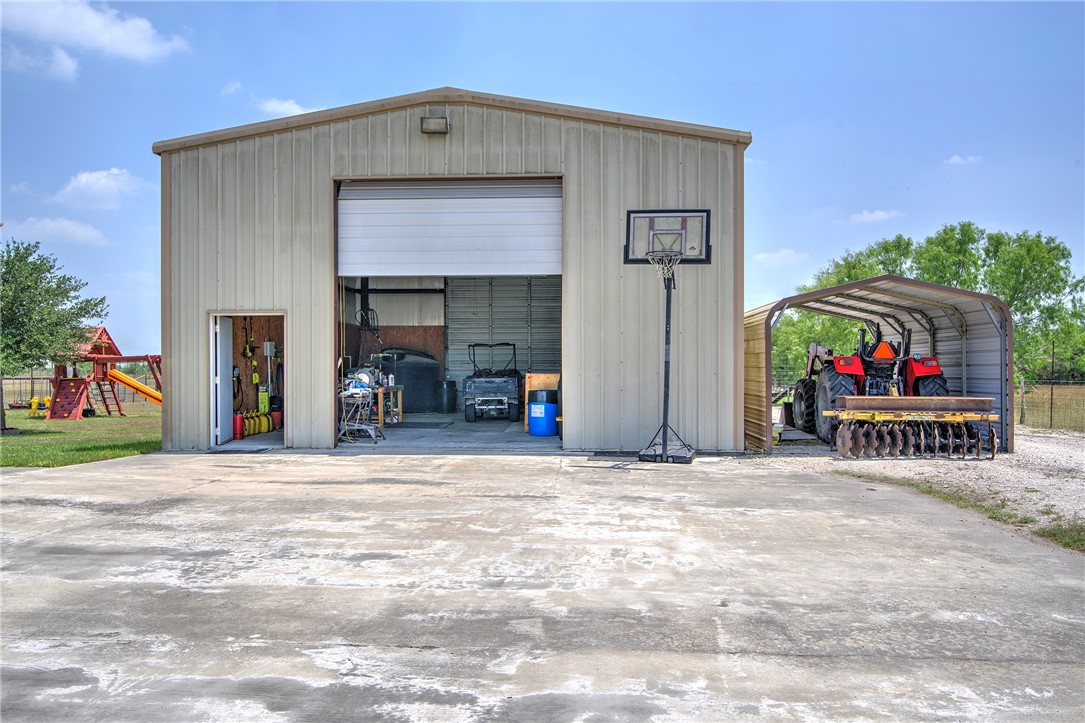 200 Prochazka Property Photo 34