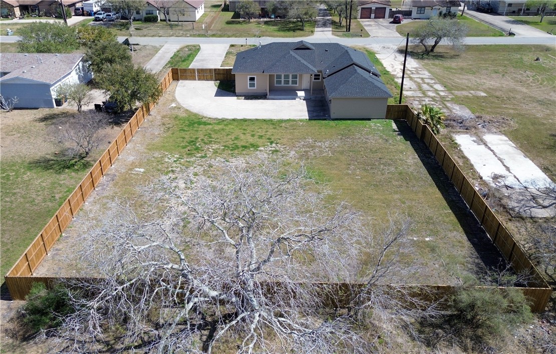 5619 Lexington Property Photo 2