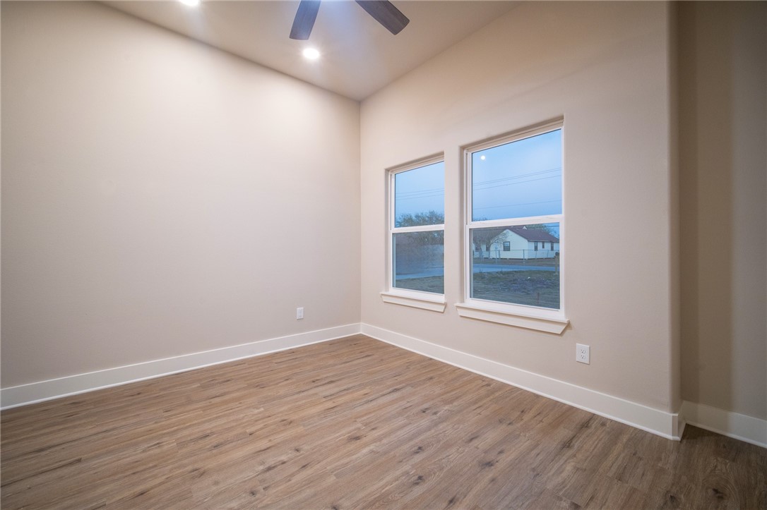 5619 Lexington Property Photo 8
