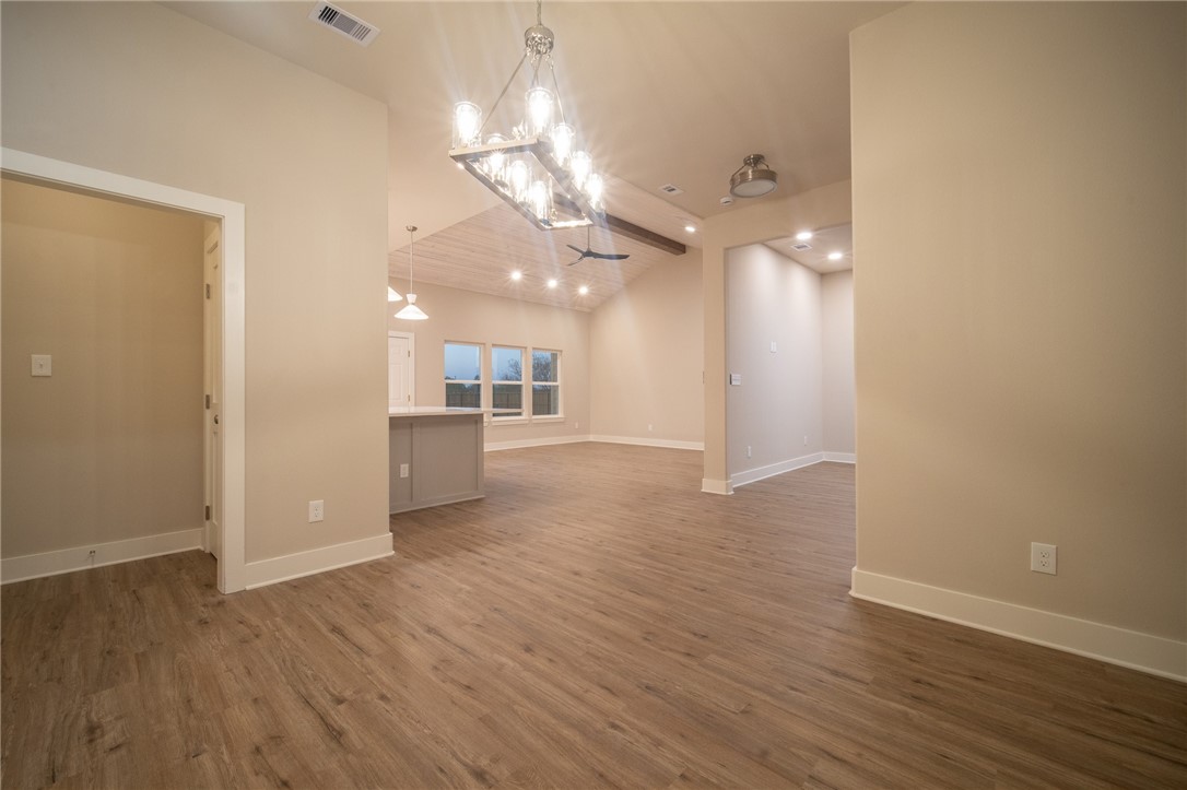 5619 Lexington Property Photo 11