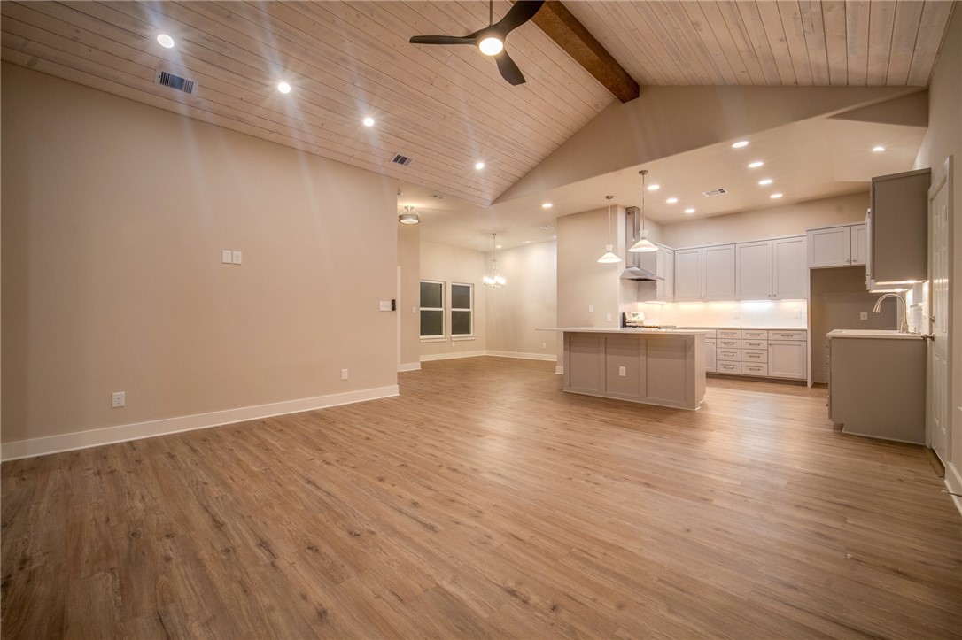 5619 Lexington Property Photo 33