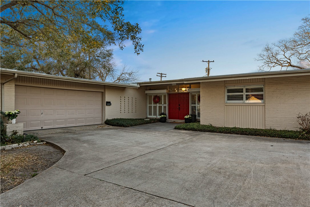 4106 Pompano Pl Property Photo 2