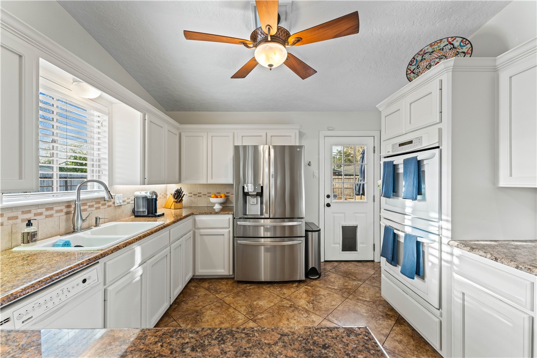 4106 Pompano Pl Property Photo 8