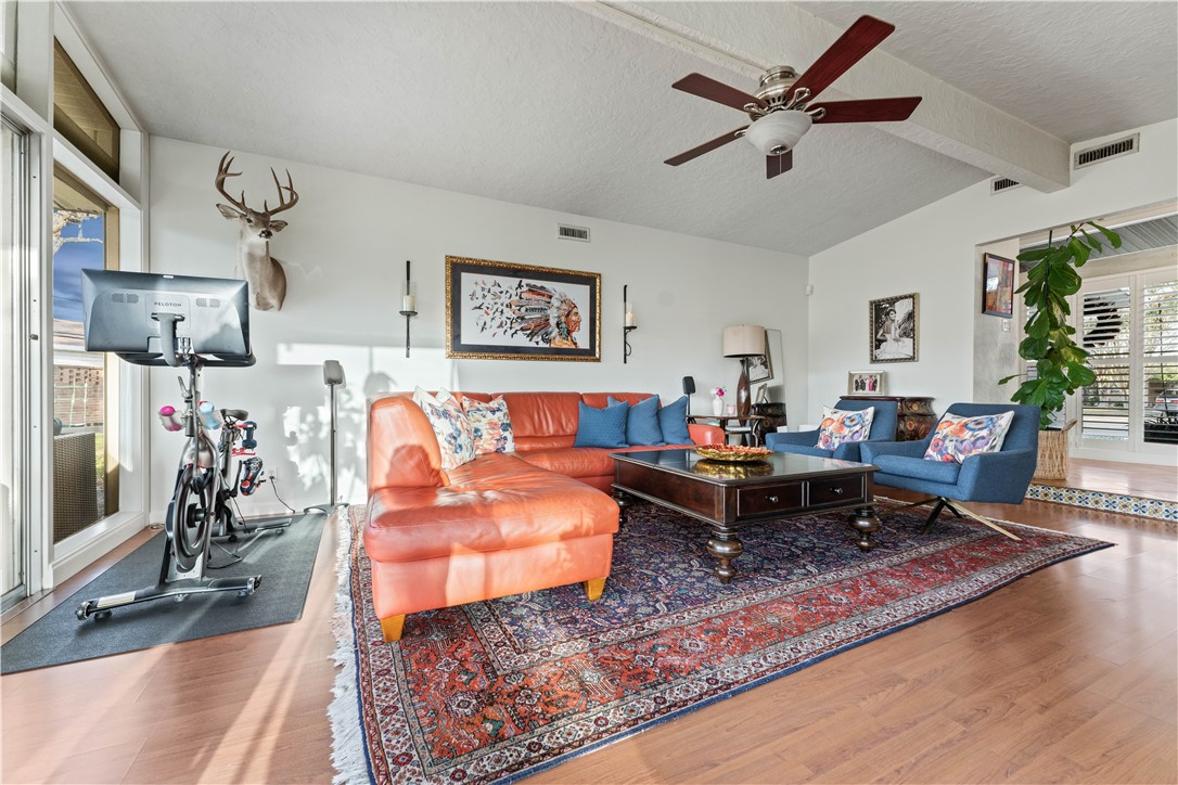 4106 Pompano Pl Property Photo 16