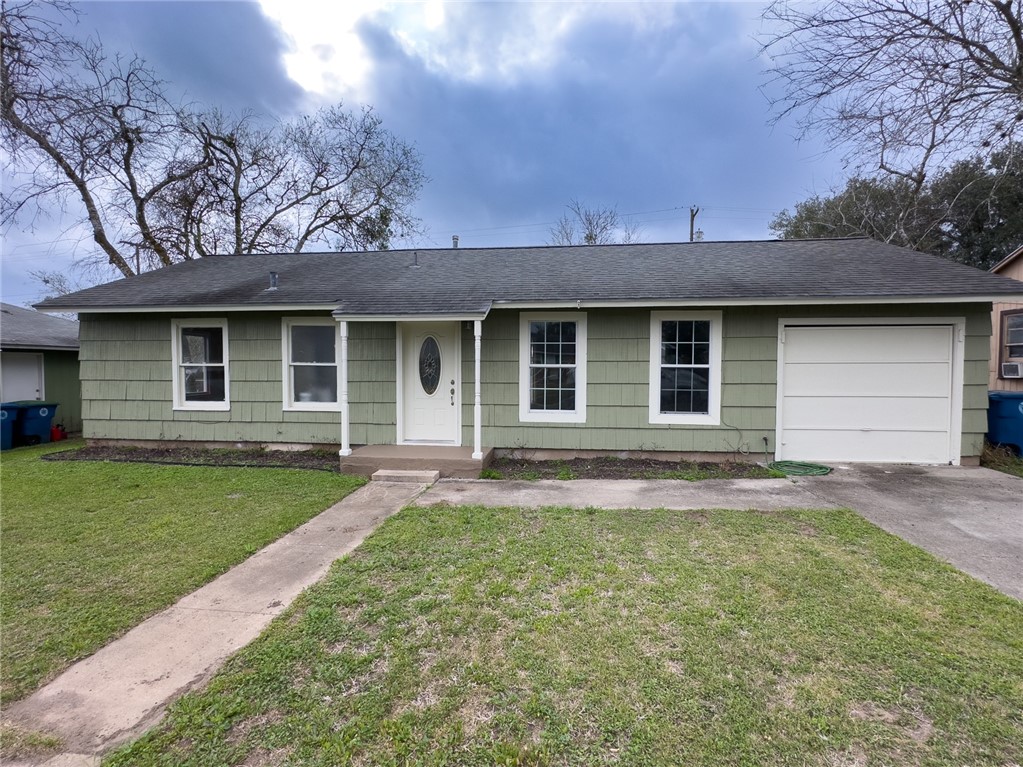 1404 E Bowie St Property Photo