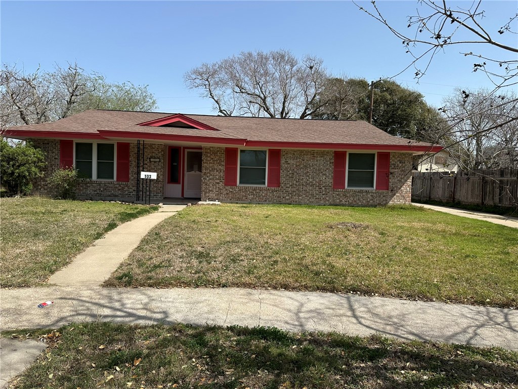 103 Blanco Dr Property Photo