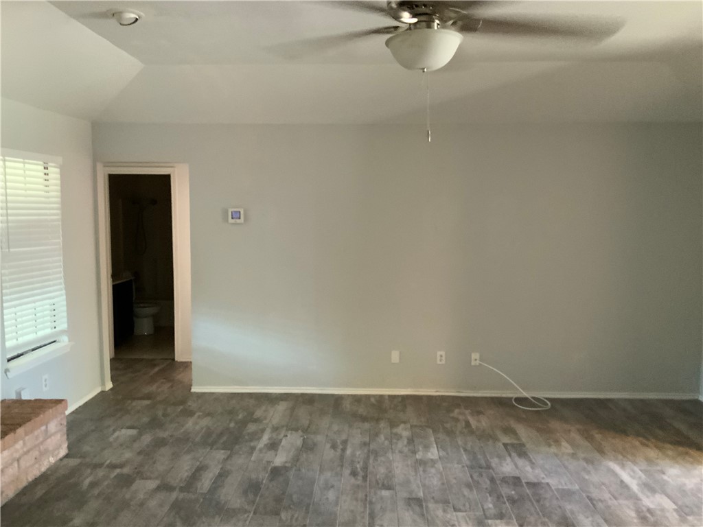 3009 Hilldale Dr Property Photo 10