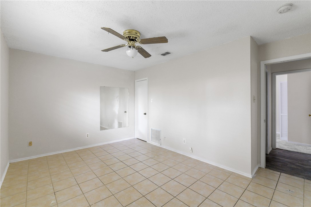 3009 Hilldale Dr Property Photo 19
