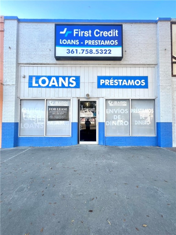 336 S Commercial St Property Photo 2