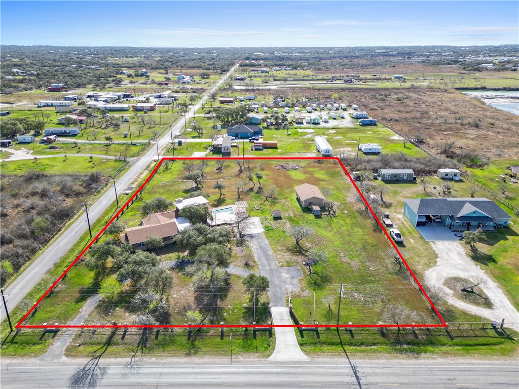 2051 Fm 1069 N Property Photo 3