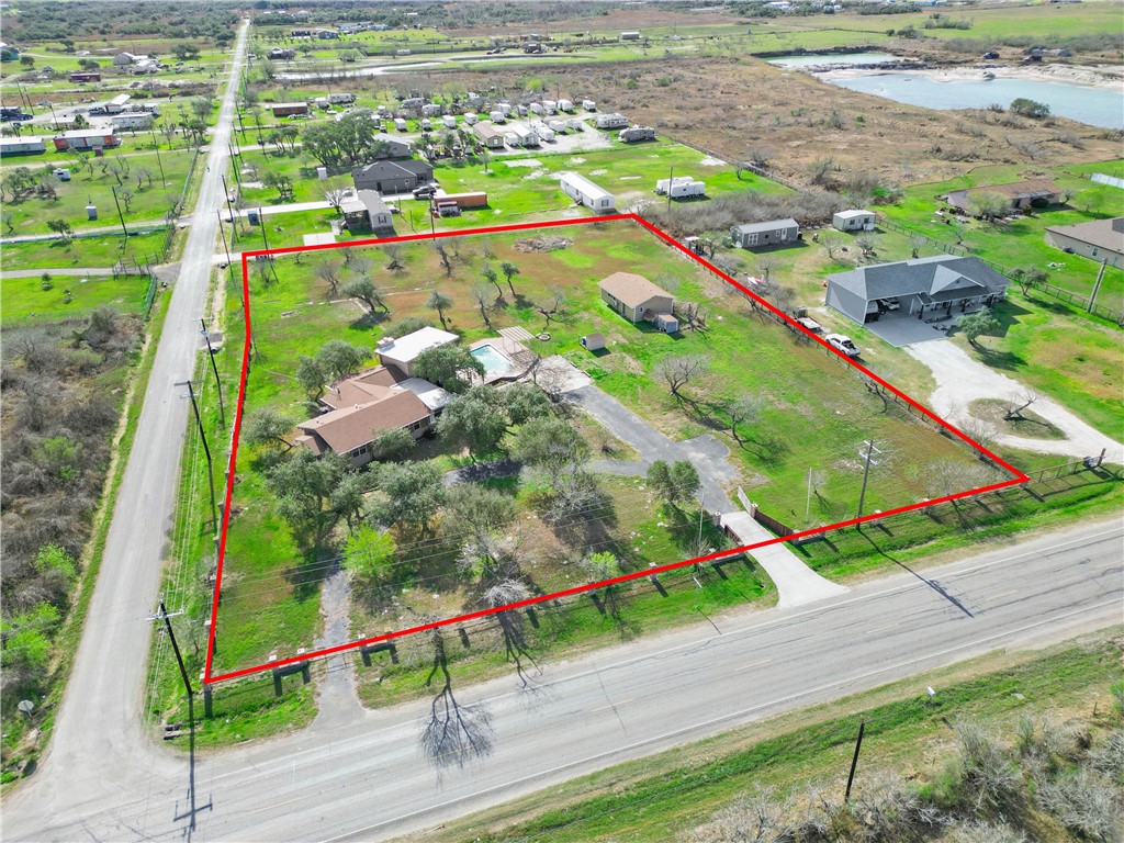 2051 Fm 1069 N Property Photo 5