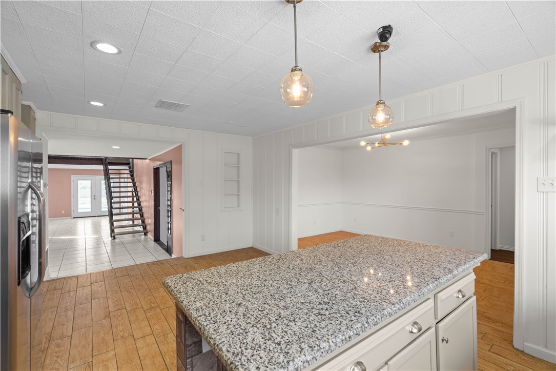 2051 Fm 1069 N Property Photo 14