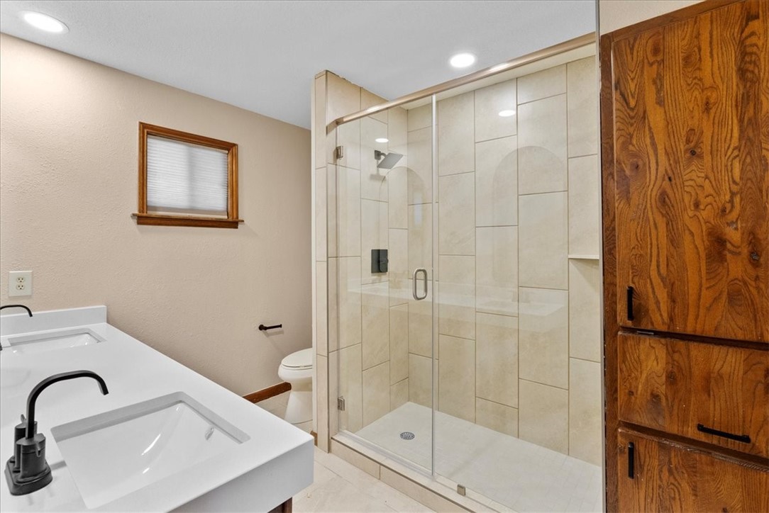6813 Iroquois Dr Property Photo 23