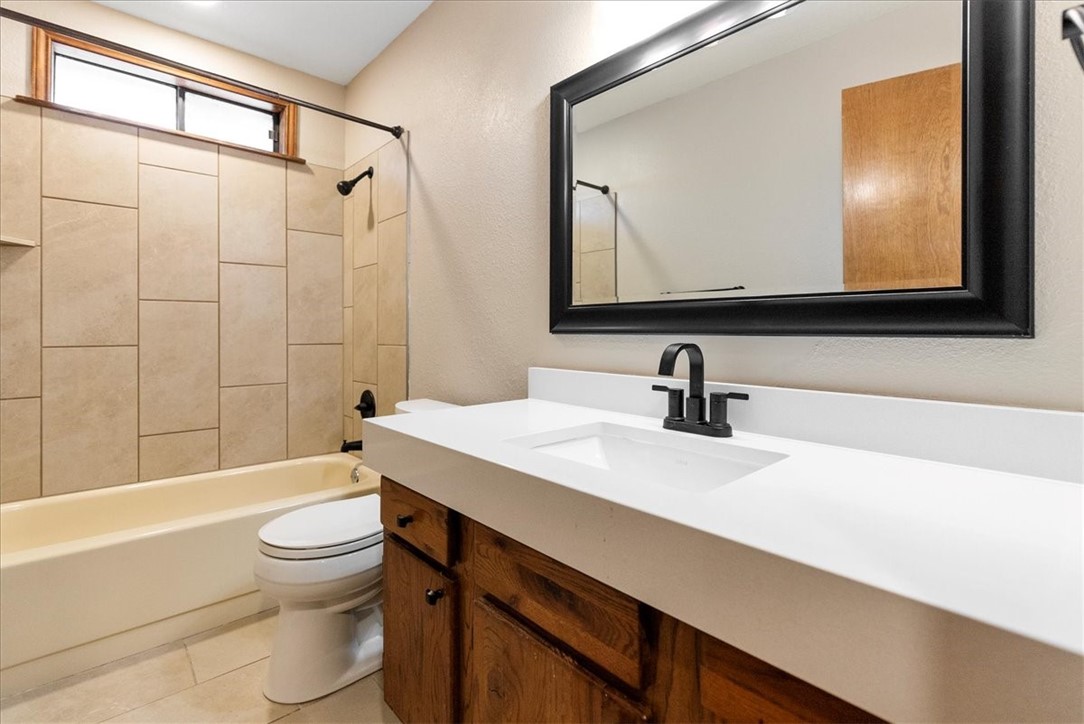6813 Iroquois Dr Property Photo 29