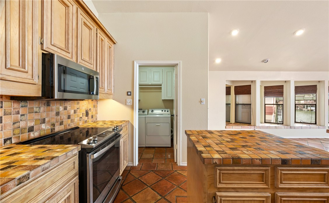 13534 King Phillip Ct Property Photo 9
