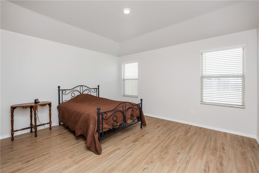 7730 Spiderman Dr Property Photo 17