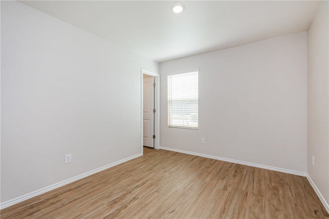 7730 Spiderman Dr Property Photo 24