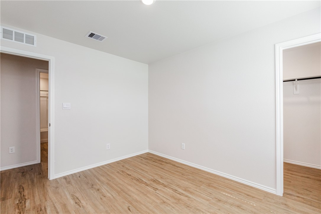 7730 Spiderman Dr Property Photo 25