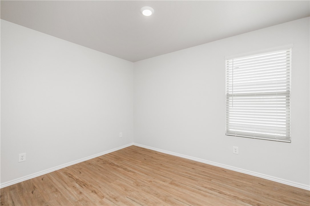 7730 Spiderman Dr Property Photo 28