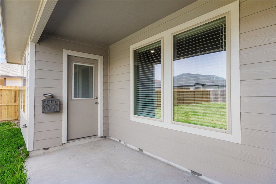 7730 Spiderman Dr Property Photo 37