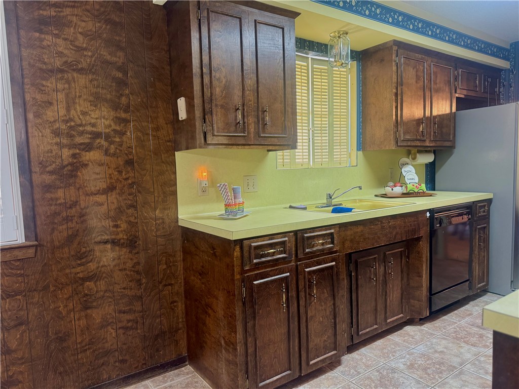 230 Terlingua Dr Property Photo 6