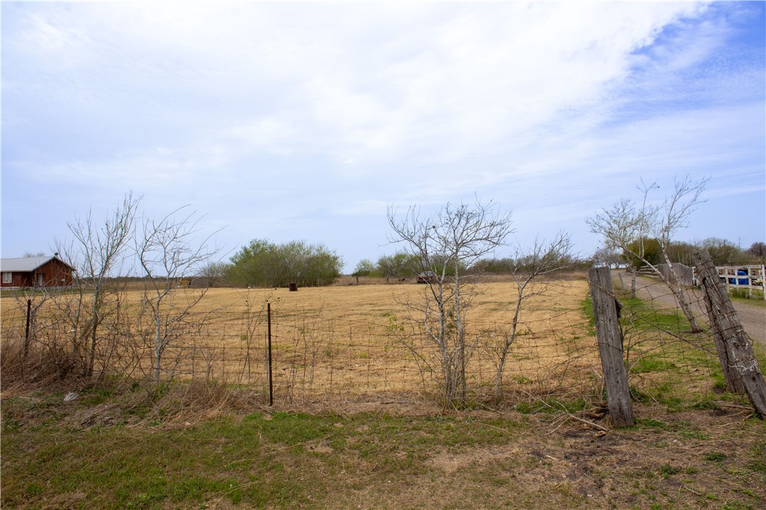9417 County Road 2015 Property Photo 2