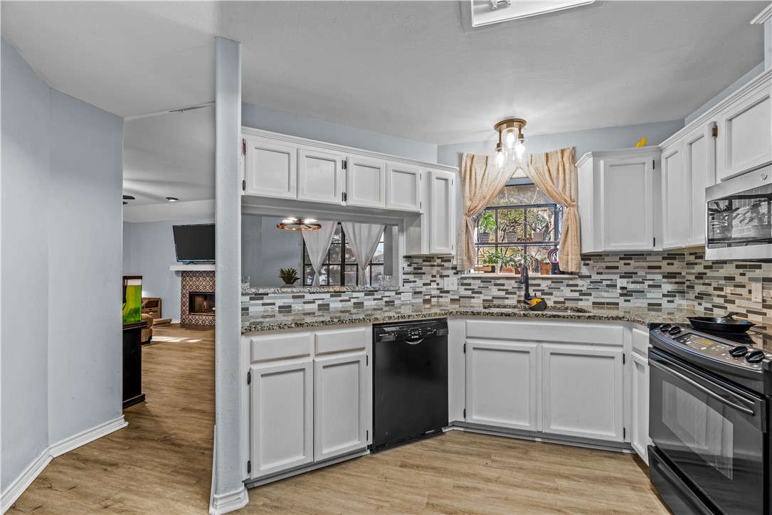 7302 Winding Star Dr Property Photo 6