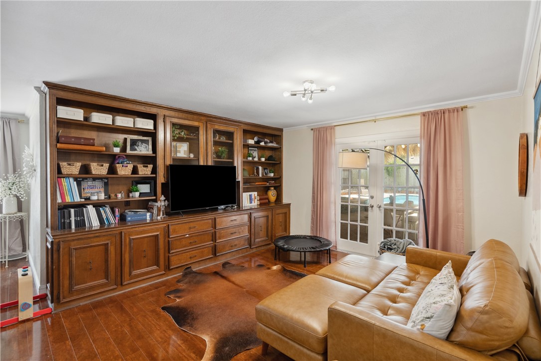 5313 Greenbriar Dr Property Photo 14