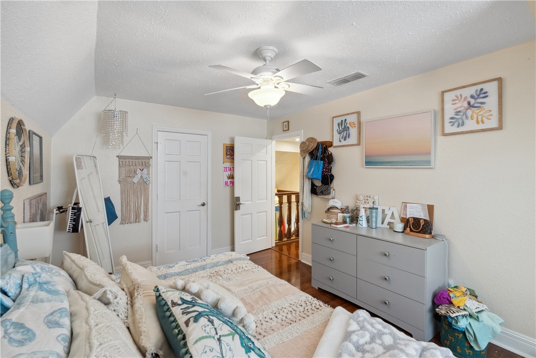 5313 Greenbriar Dr Property Photo 18